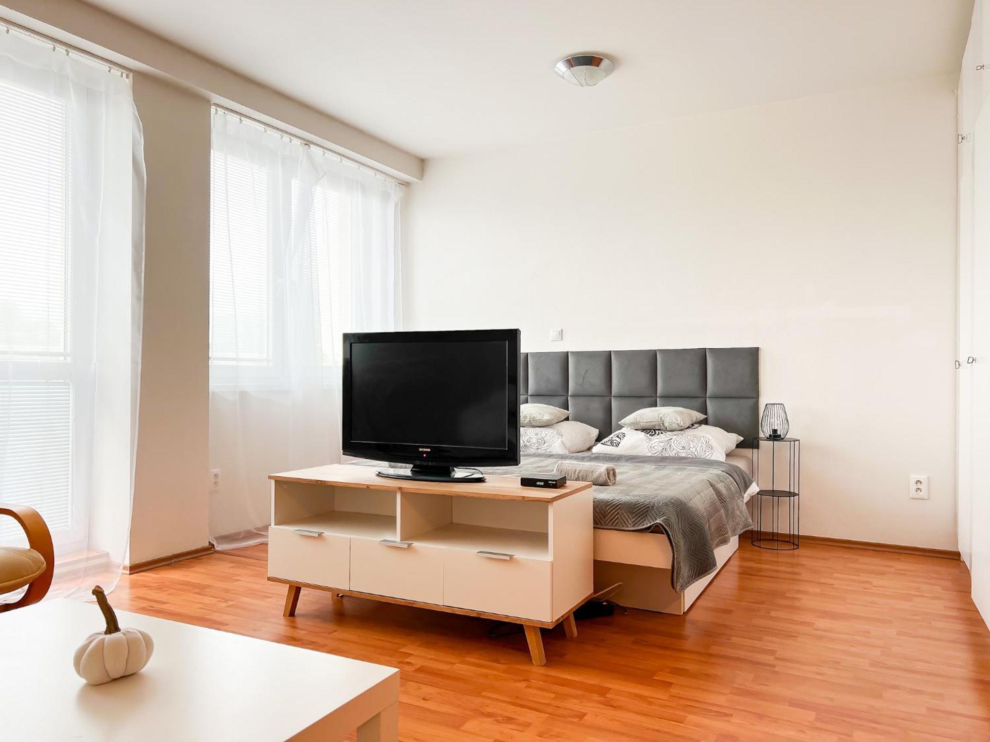 Simcity 3 I City Centre & Free Parking 24H Self Check-In Banská Bystrica Exteriör bild