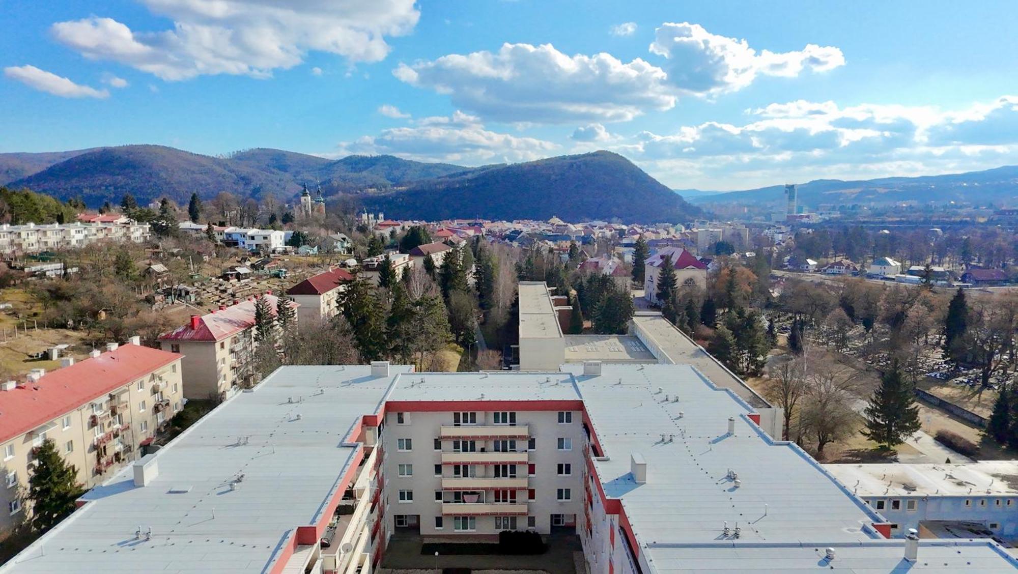 Simcity 3 I City Centre & Free Parking 24H Self Check-In Banská Bystrica Exteriör bild